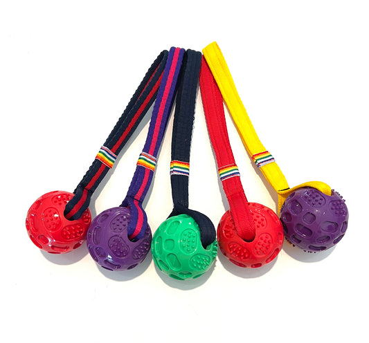 Medium Chuck Tug Balls